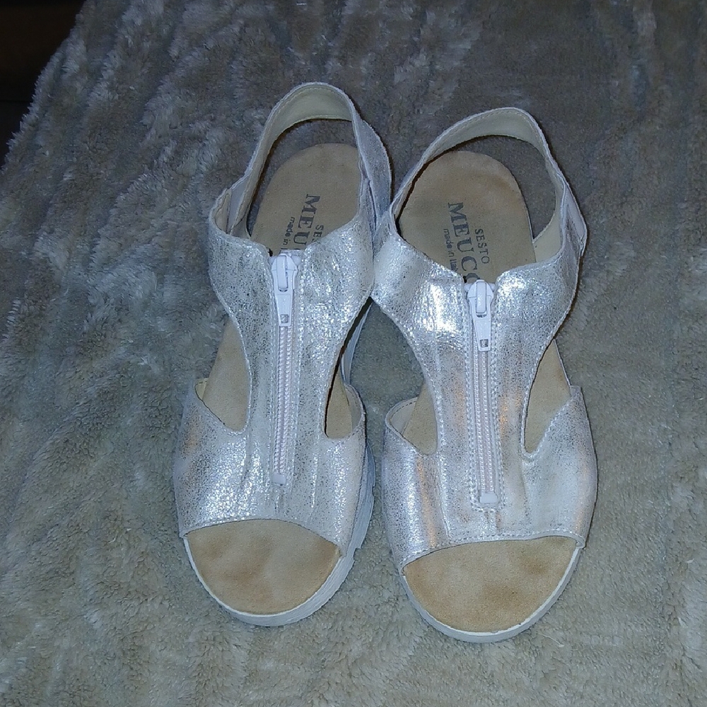Me Too Women's Silver Sandals